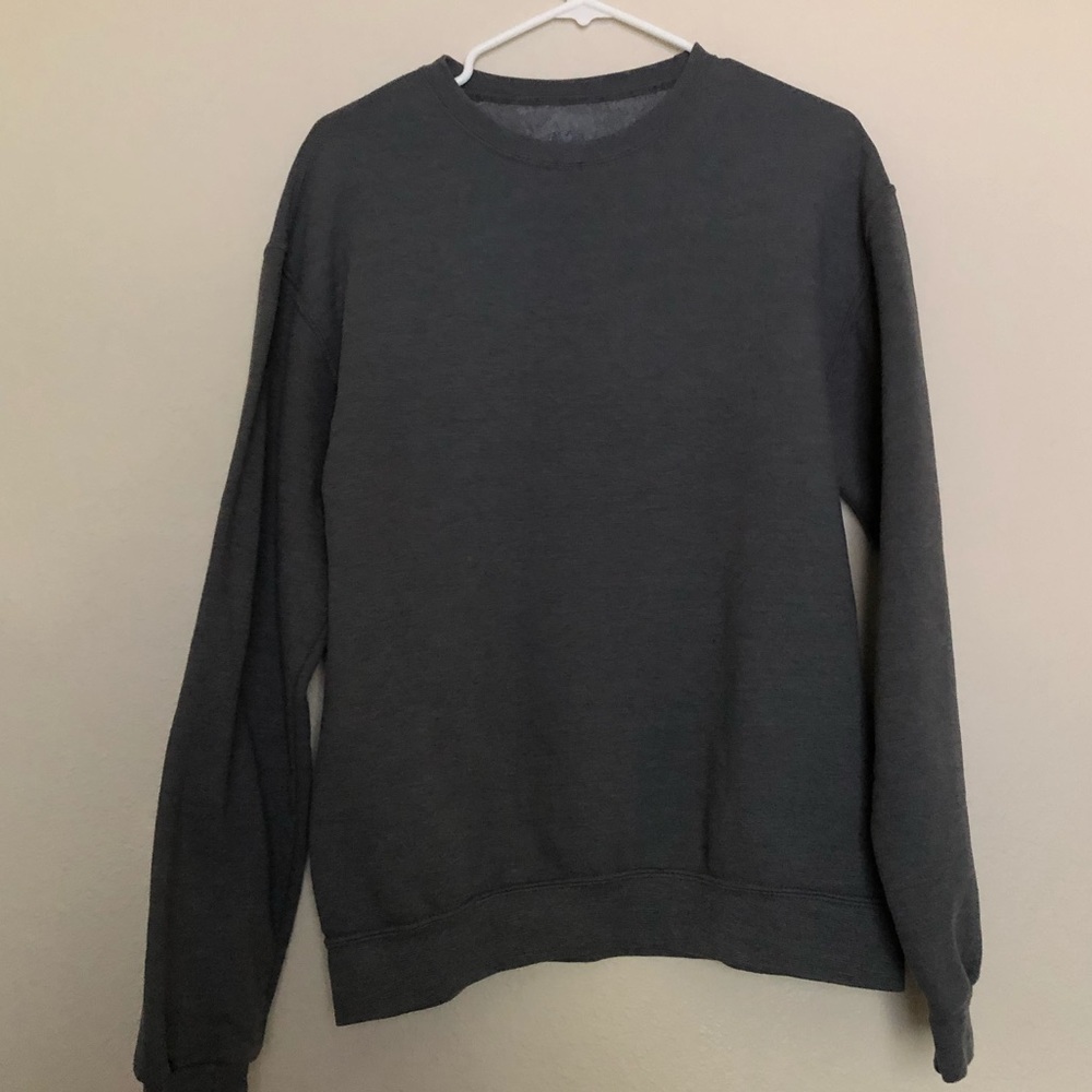 BASIC CREWNECK